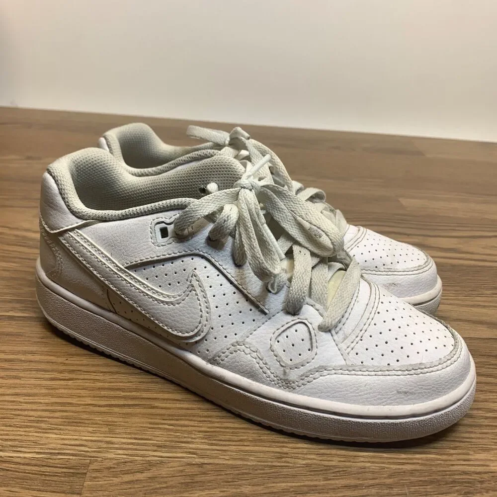 Nike Size 5Y Son Of Force 615153-109‎ Youth White Athletic Sneaker Shoes
